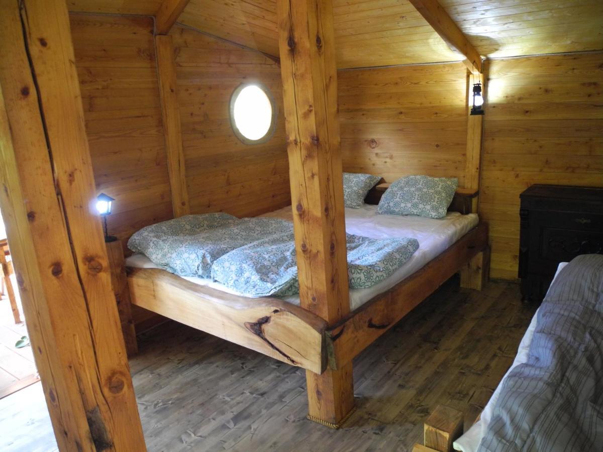 Vila Treehouse v Brdech Bohutín Exteriér fotografie