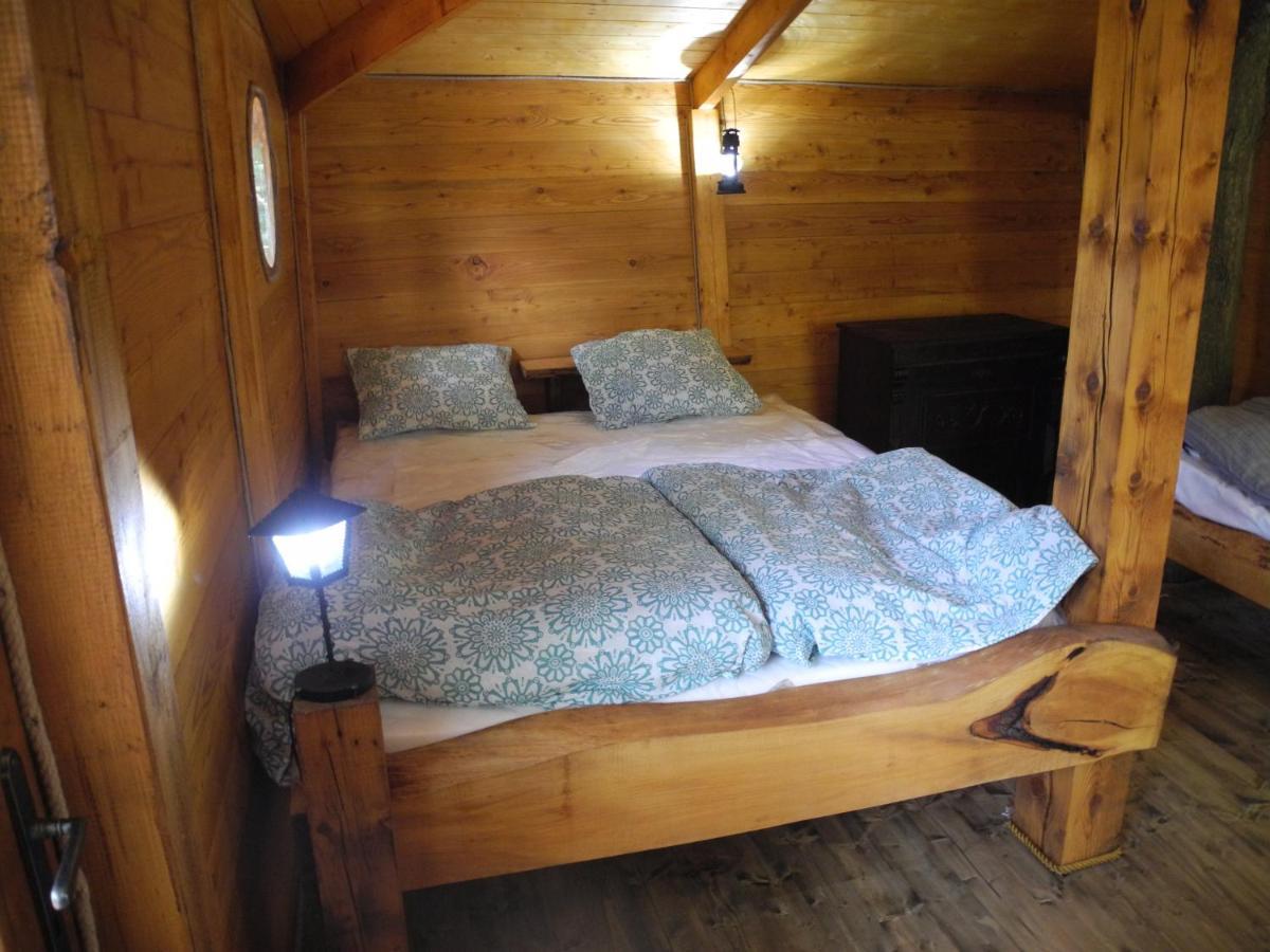 Vila Treehouse v Brdech Bohutín Exteriér fotografie