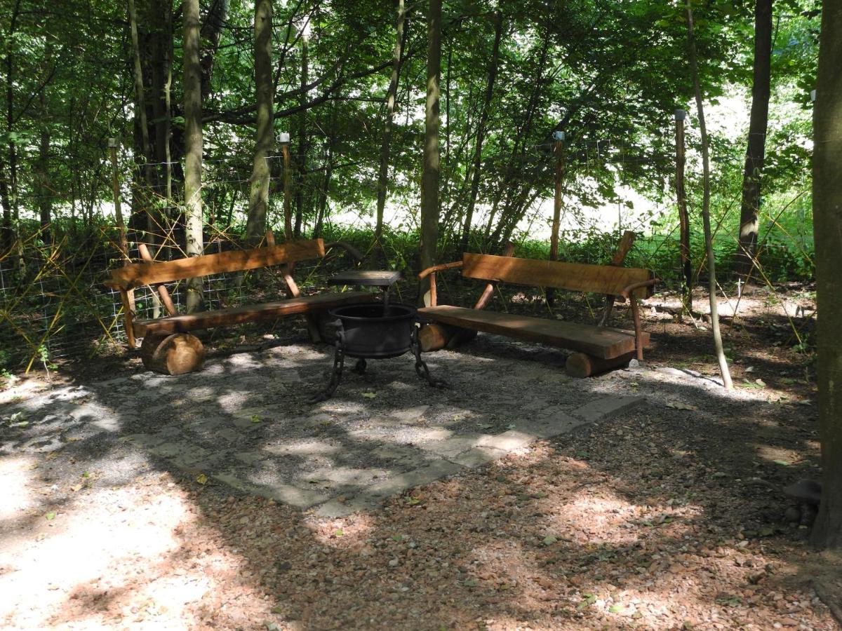 Vila Treehouse v Brdech Bohutín Exteriér fotografie
